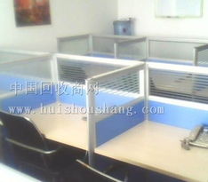 公司結(jié)業(yè)清倉 二手辦公隔斷、桌椅、沙發(fā)與設(shè)備燈具一站式處理