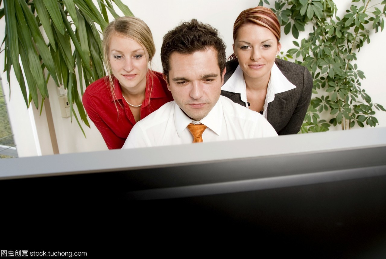 辦公室照明 電腦辦公族的健康守護者